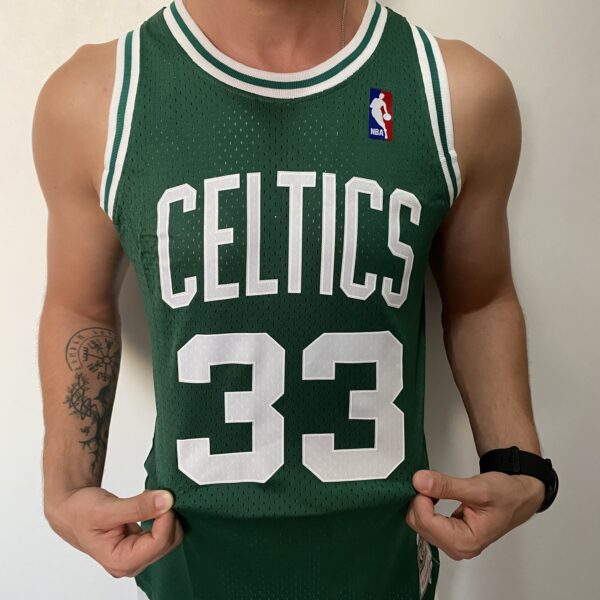 Camiseta Regata Basquete NBA Boston Celtics 33 Larry Bird Mitchell & Ness Verde 1985/86 - Imagem 5