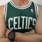 Camiseta Regata Basquete NBA Boston Celtics 33 Larry Bird Mitchell & Ness Verde 1985/86 - Imagem 8