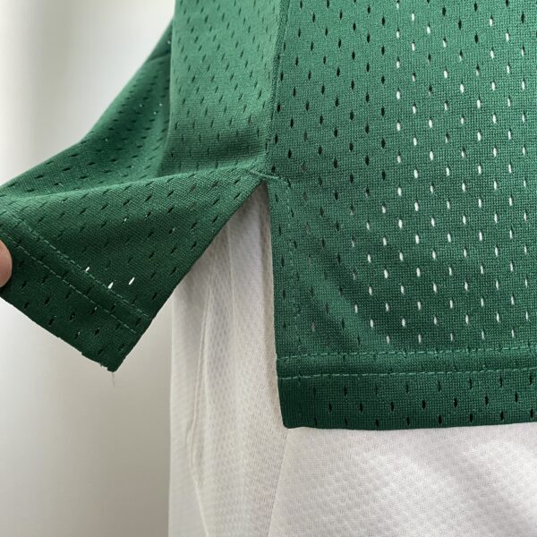 Camiseta Regata Basquete NBA Boston Celtics 33 Larry Bird Mitchell & Ness Verde 1985/86 - Imagem 13