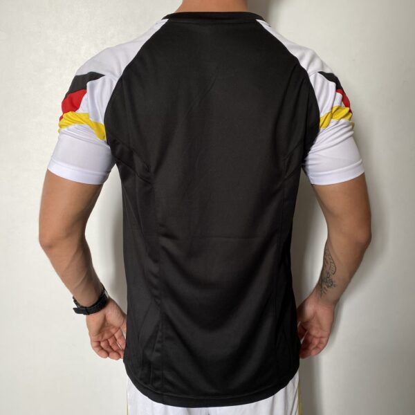 2024-08-15 15.05.43 Camisa Seleção Alemanha Pré-Jogo 2024/25 - Torcedor Masculina - Preto EuroCopa 2024 Adidas - Imagem 10