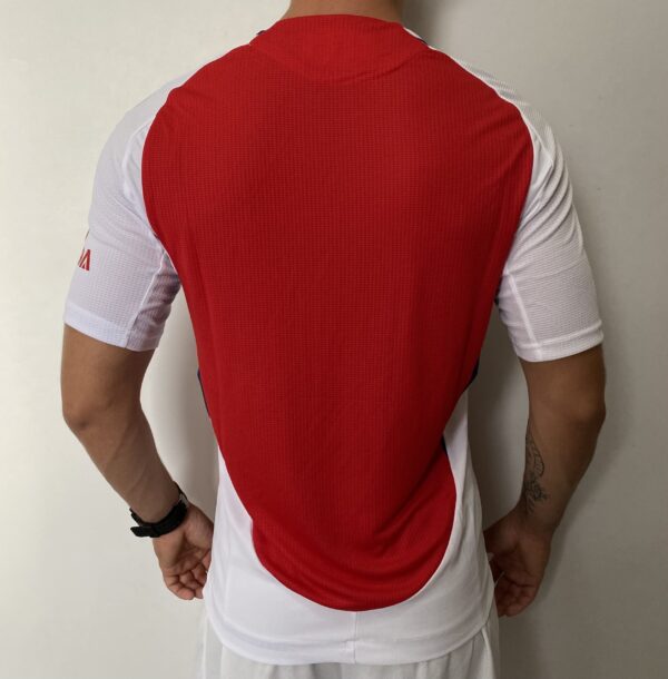 Camisa Arsenal Home Versão Jogador 24/2025 Vermelha Adidas - Imagem 16