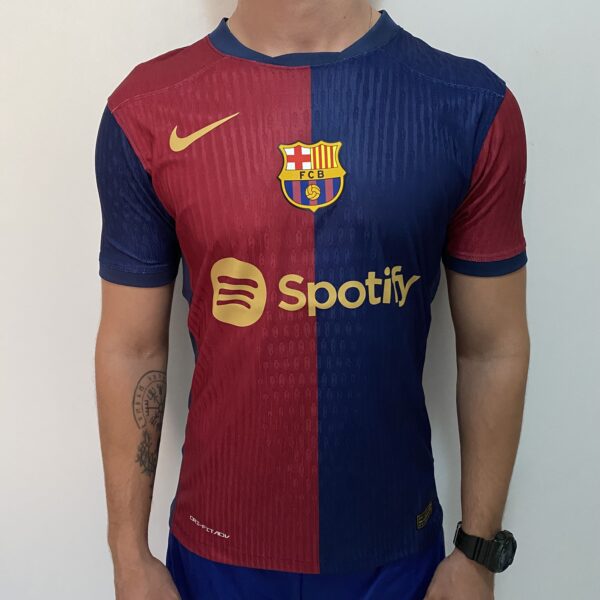 Camisa Barcelona Home Versão Jogador 24/2025 Nike - Imagem 1