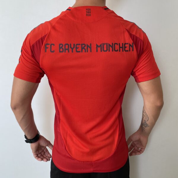 Camisa Bayern Munique Home Versão Jogador 24/2025 Adidas - Imagem 15