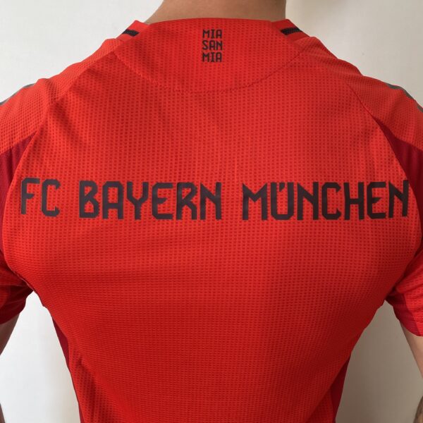 Camisa Bayern Munique Home Versão Jogador 24/2025 Adidas - Imagem 16