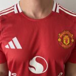 Camisa Manchester United Home Versão Jogador 24/2025 Adidas - Imagem 3