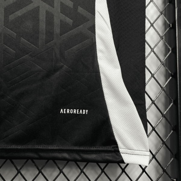 all6 Camisa Seleção Alemanha Pré-Jogo 2024/25 - Torcedor Masculina - Preto Faixas - EuroCopa 2024 Adidas - Imagem 6