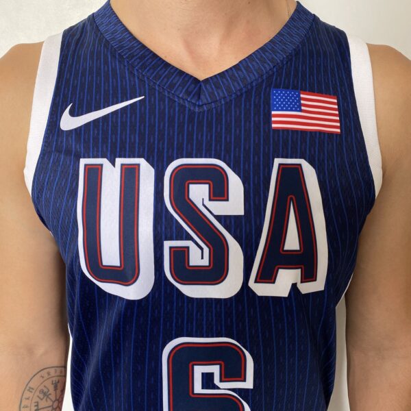 Camiseta Regata Basquete USA EUA Seleção Estados Unidos Olimpíadas Paris 2024 LeBron James 6 Azul Nike - Imagem 3