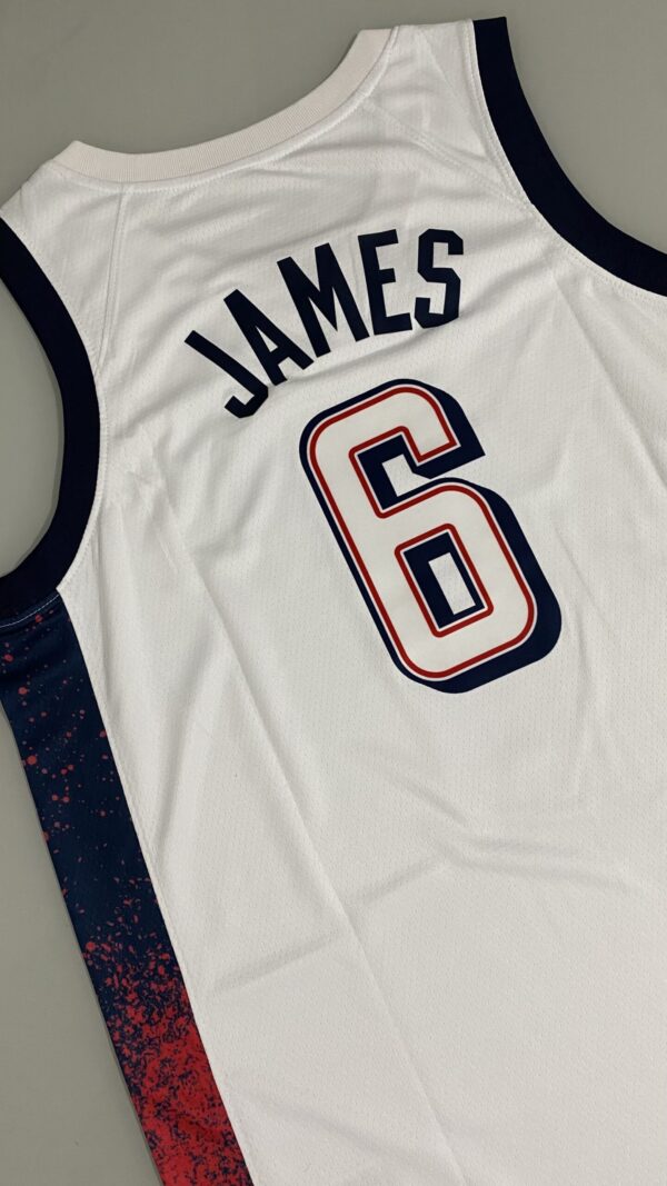 Camiseta Regata Basquete USA EUA Seleção Estados Unidos Olimpíadas Paris 2024 LeBron James 6 Branca Nike - Imagem 24