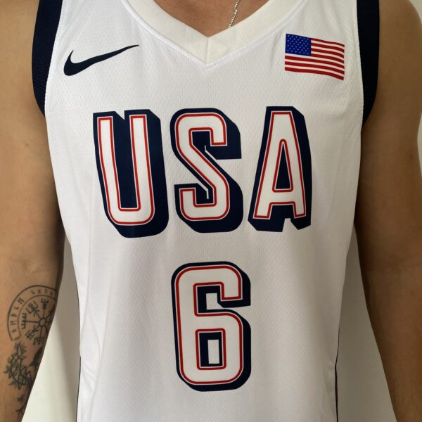 Camiseta Regata Basquete USA EUA Seleção Estados Unidos Olimpíadas Paris 2024 LeBron James 6 Branca Nike - Imagem 6