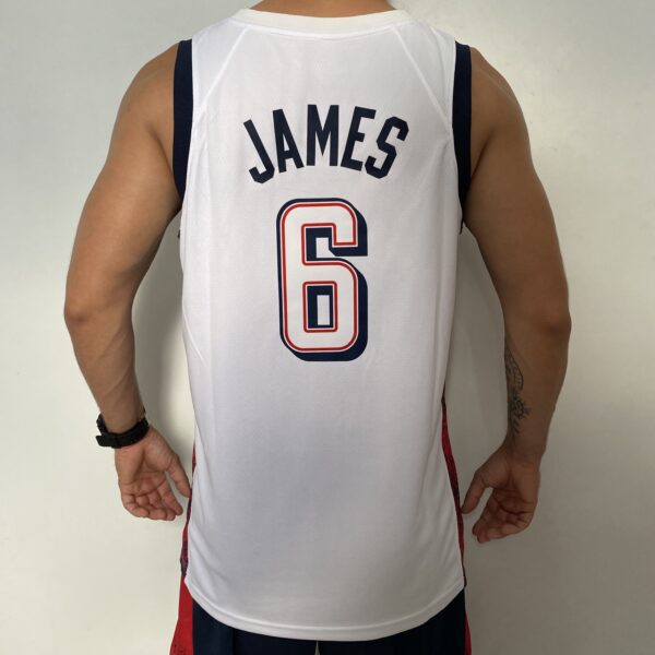 Camiseta Regata Basquete USA EUA Seleção Estados Unidos Olimpíadas Paris 2024 LeBron James 6 Branca Nike - Imagem 14