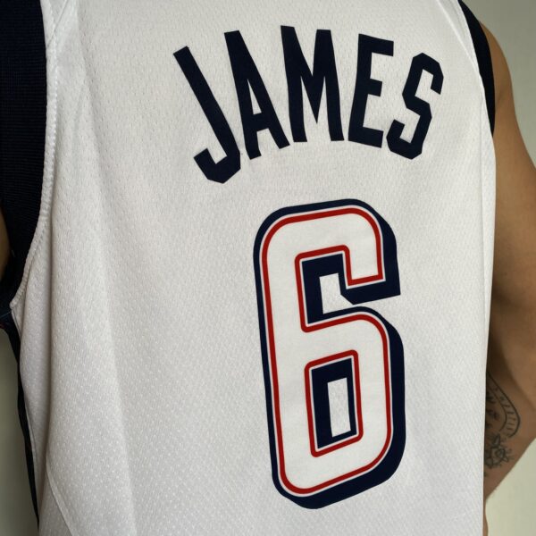 Camiseta Regata Basquete USA EUA Seleção Estados Unidos Olimpíadas Paris 2024 LeBron James 6 Branca Nike - Imagem 15