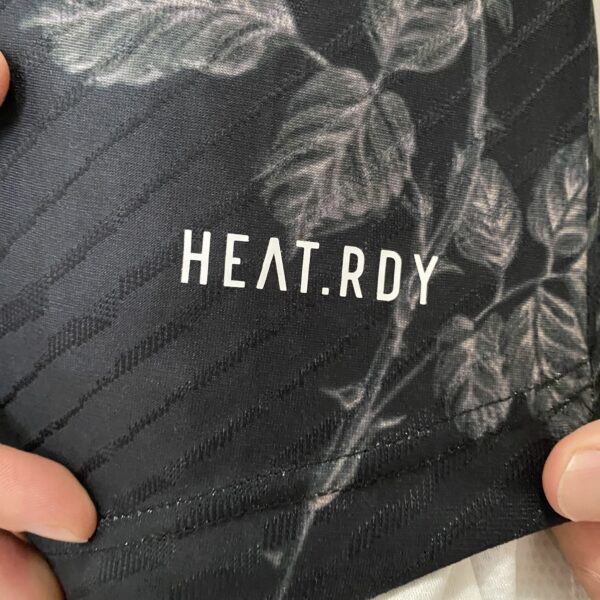 Camisa Real Madrid 4th Goleiro Versão Jogador 2025 Edição Especial Adidas Y-3 Flor Preta - Imagem 10