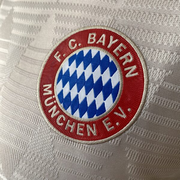 Camisa Bayern Munique Third Versão Jogador 24/2025 Off-White Adidas - Imagem 4