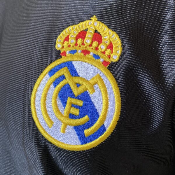 2025-01-20 11.27.38 Camisa Retrô Real Madrid Away 1998/2000 Adidas - Imagem 4