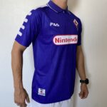 Camisa Retrô Fiorentina Home 9 Gabriel Batistuta 1998/99 Roxa Fila - Imagem 11