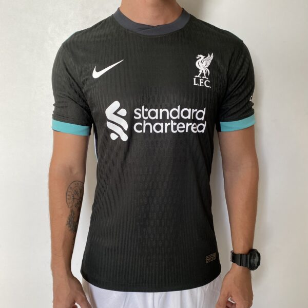 Camisa Liverpool Away Versão Jogador 24/2025 Preta Verde Escura Nike - Imagem 1