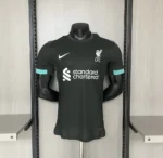Camisa Liverpool Away Versão Jogador 24/2025 Preta Verde Escura Nike - Imagem 17