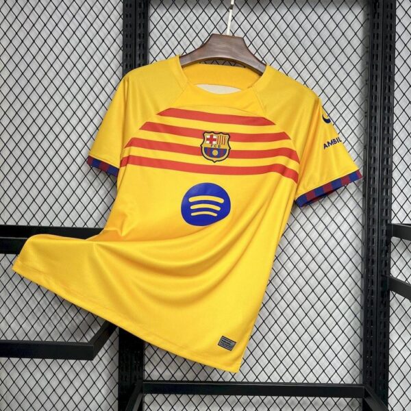 Camisa Barcelona 4th Versão Torcedor 2025 Nike Amarela - Imagem 11
