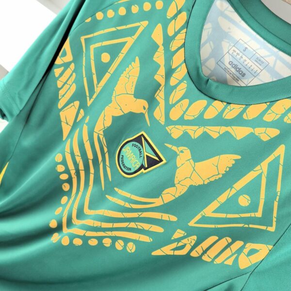 2024-09-13 09.27.07 Camisa Seleção Jamaica Pré-Jogo Versão Torcedor 2024 Adidas - Imagem 3