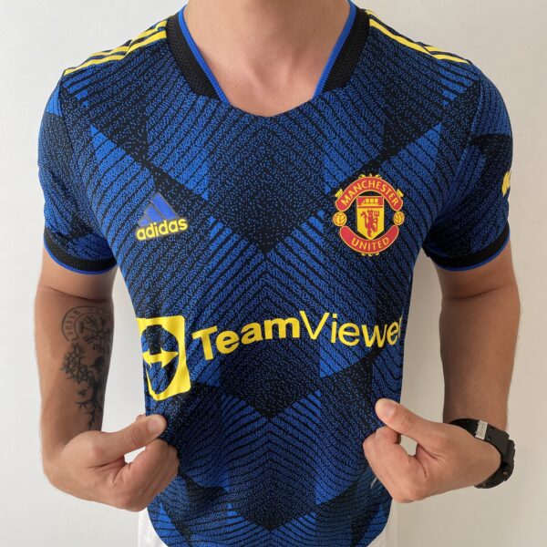 2024-10-29 16.04.31 Camisa Manchester United Third Versão Jogador Cristiano Ronaldo 7 CR7 21/2022 Adidas - Imagem 6