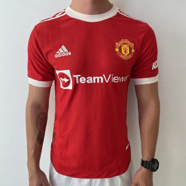 2024-10-29 16.32.22 Camisa Manchester United Home Versão Jogador 21/2022 Adidas - Imagem 1