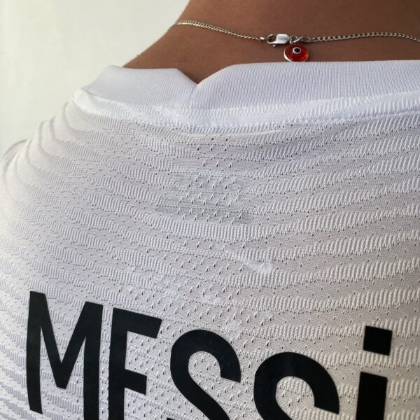Camisa Paris Saint-Germain - PSG Away Messi 30 Branca Versão Jogador 21/2022 Nike - Imagem 13