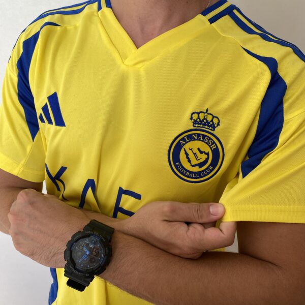 2025-04-08 16.05.22 Camisa Al Nassr Home Versão Torcedor Amarela 24/2025 Adidas - Imagem 9