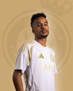 Camisa Al Nassr Third Versão Jogador Cristiano Ronaldo 7 CR7 Branca 24/2025 Adidas - Imagem 14