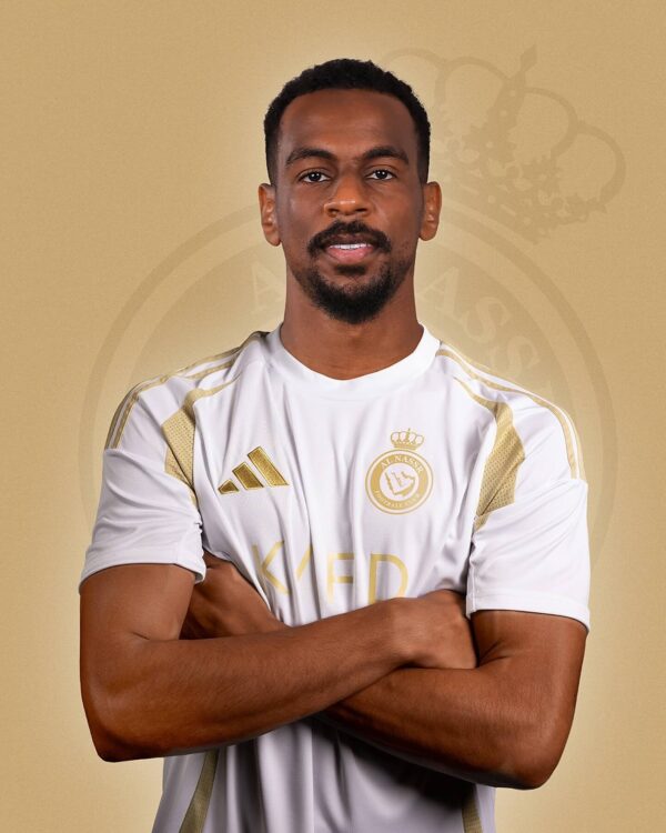 Camisa Al Nassr Third Versão Jogador Cristiano Ronaldo 7 CR7 Branca 24/2025 Adidas - Imagem 15