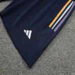 Kit Regata e Calção Real Madrid Versão Torcedor 24/2025 Azul Adidas - Imagem 6