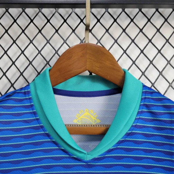 kldsklg Kit Conjunto Infantil Crianças Camisa e Calção Seleção Brasil Away Infantil 24/2025 Nike - Imagem 2