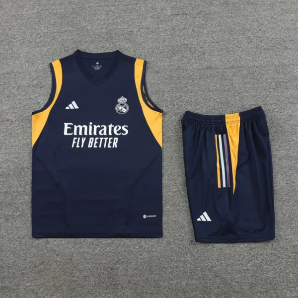 Kit Regata e Calção Real Madrid Versão Torcedor 24/2025 Azul Adidas - Imagem 1