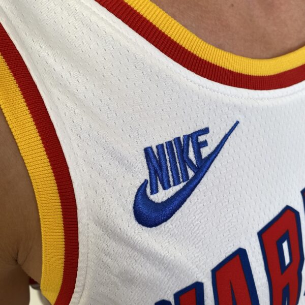 Camiseta Regata NBA Golden State Warriors Curry 30 Classic Edition Branca 2024/25 Nike - Imagem 5