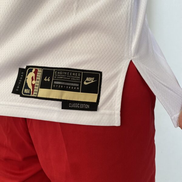 Camiseta Regata NBA Golden State Warriors Curry 30 Classic Edition Branca 2024/25 Nike - Imagem 10