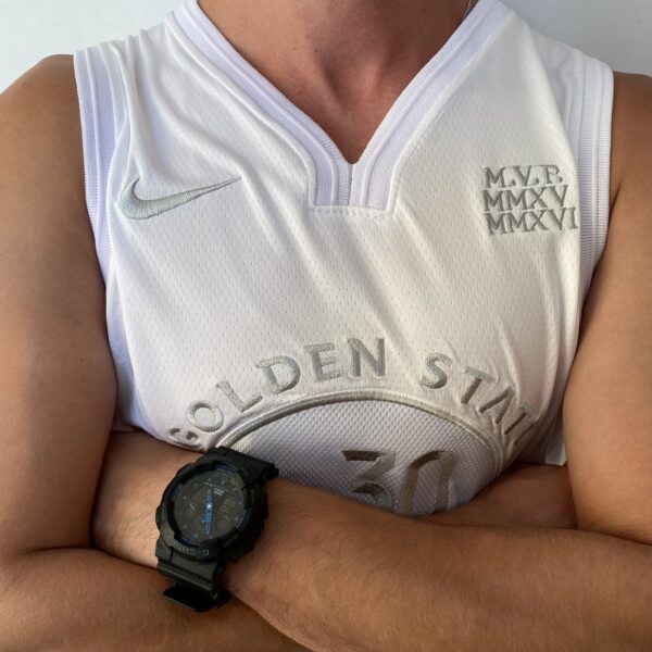 2024-11-18 17.03.20 Camiseta Regata NBA - Golden State Warriors - Edição Especial - MVP Honra - Stephen Curry 30 - Branca Nike - Imagem 8