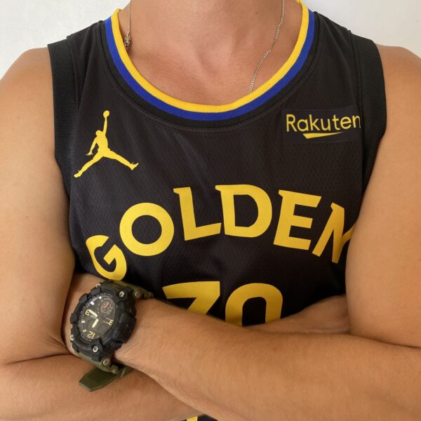 2024-12-27 12.20.09 Camiseta Regata NBA Swingman Golden State Warriors Curry 30 Statement Edition 2025 Preta Jordan - Imagem 6