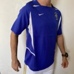 Camisa Retrô Clássica Seleção Brasileira Brasil – Nike – Azul – 2002 - Imagem 3