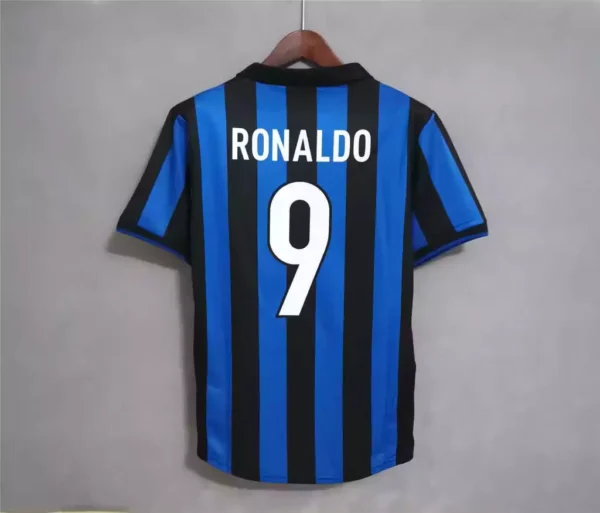 , ,a lalalçaçl Camisa Retrô Inter de Milão Home Versão Torcedor 9 Ronaldo 98/1999 Nike - Imagem 2