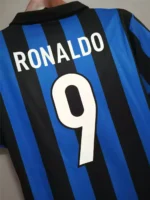 Camisa Retrô Inter de Milão Home Versão Torcedor 9 Ronaldo 98/1999 Nike - Imagem 7