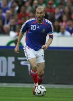 Camisa Retrô Clássica Seleção França Home Versão Torcedor 10 Zidane 2006 Adidas - Imagem 4