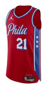 Camiseta Regata Basquete NBA Philadelphia 76ers Sixers 21 Embiid Statement Edition 2025 Vermelha Jordan