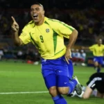 Camisa Retrô Clássica Seleção Brasileira Brasil 2002 - Ronaldo 9 - Nike - Amarela - Imagem 21