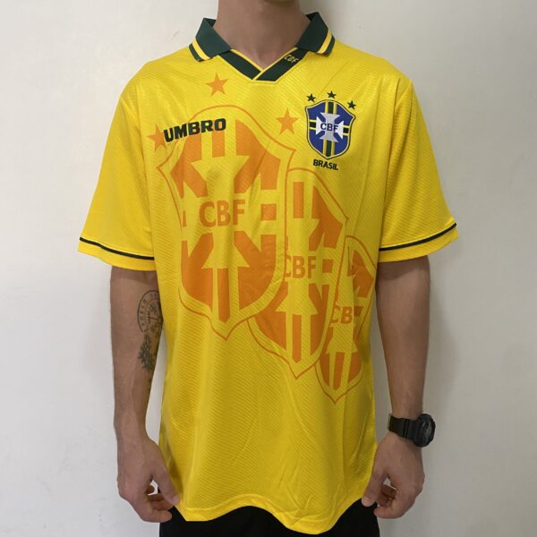 IMG_5935 Camisa Retrô Clássica Seleção Brasileira Brasil – Versão Torcedor Umbro – Amarela – 1994 - Romário 11 - Imagem 19