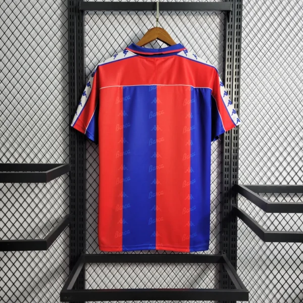 123b78241-77535e0661b91bb63116567303079625-1024-1024 Camisa Retrô Barcelona Home 1993/95 Kappa - Imagem 7