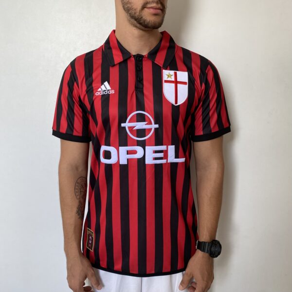 2025-01-15 10.40.02 Camisa Retrô Milan Home 1999/2000 Adidas - Imagem 2