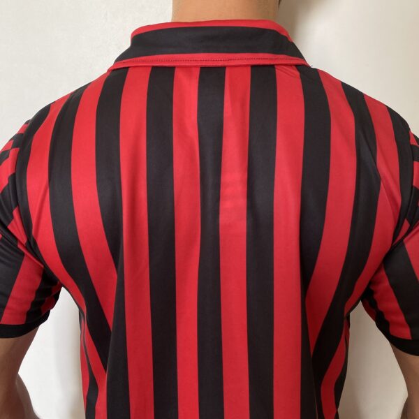 2025-01-15 10.49.40 Camisa Retrô Milan Home 1999/2000 Adidas - Imagem 16