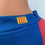 Camisa Retrô Barcelona 2007/2008 - Lionel Messi 19 - Nike  - Azul Grená - Imagem 17