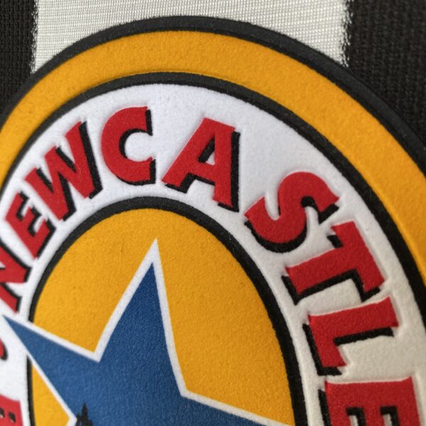 Camisa Retrô Newcastle United Home 2025 Comemorativa 1995/1997 Adidas - Imagem 9
