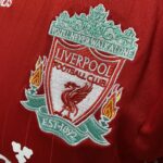 Camisa Retrô Liverpool Home Gerrard 8 - 2006/2007 Adidas Vermelha - Imagem 5