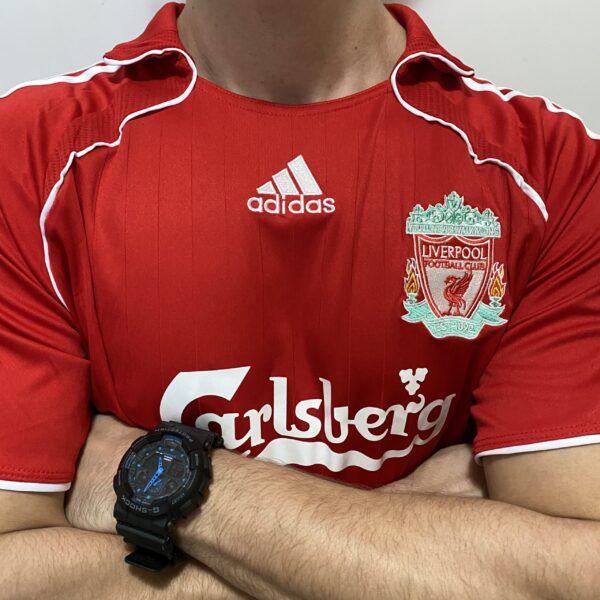 2025-08-15 17.08.03 Camisa Retrô Liverpool Home Gerrard 8 - 2006/2007 Adidas Vermelha - Imagem 4
